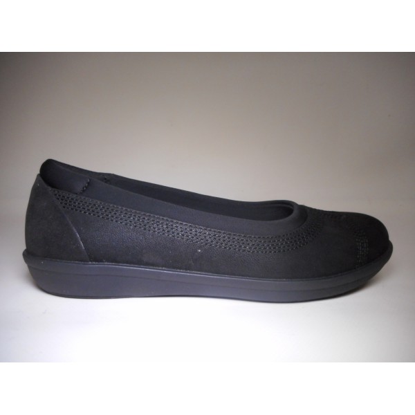 Clarks Scarpa Donna Ayla low Nero